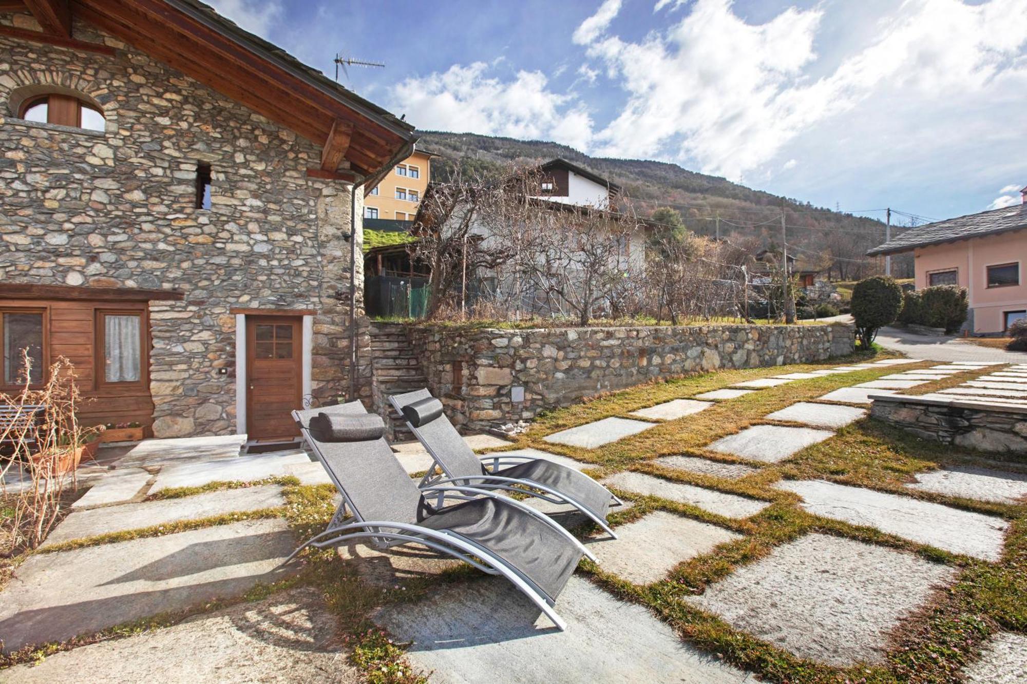 Mini House Valle D'Aosta Roisan Exteriér fotografie